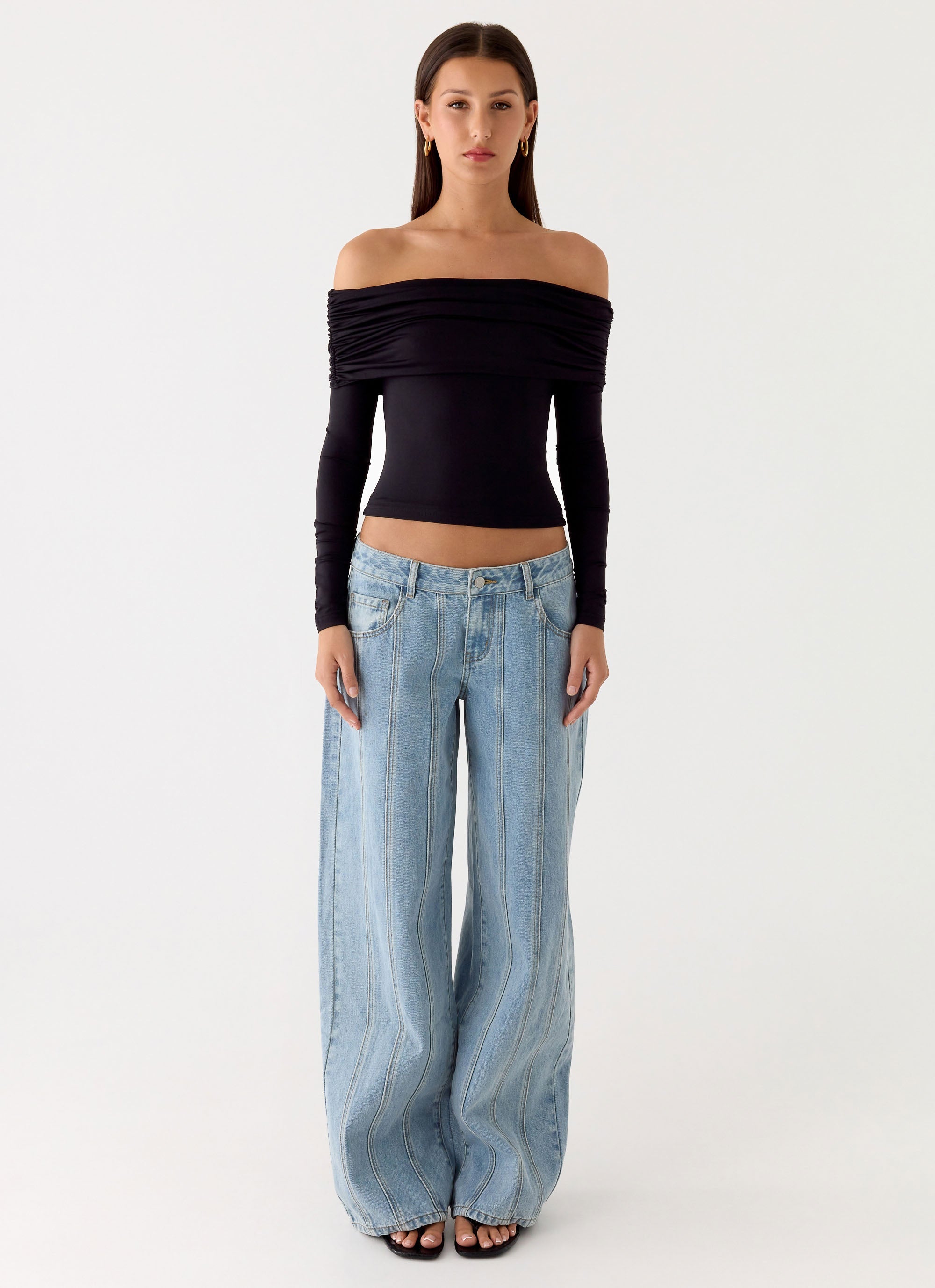 Johnny Low Rise Wide Leg Denim Jeans - Light Blue Wash